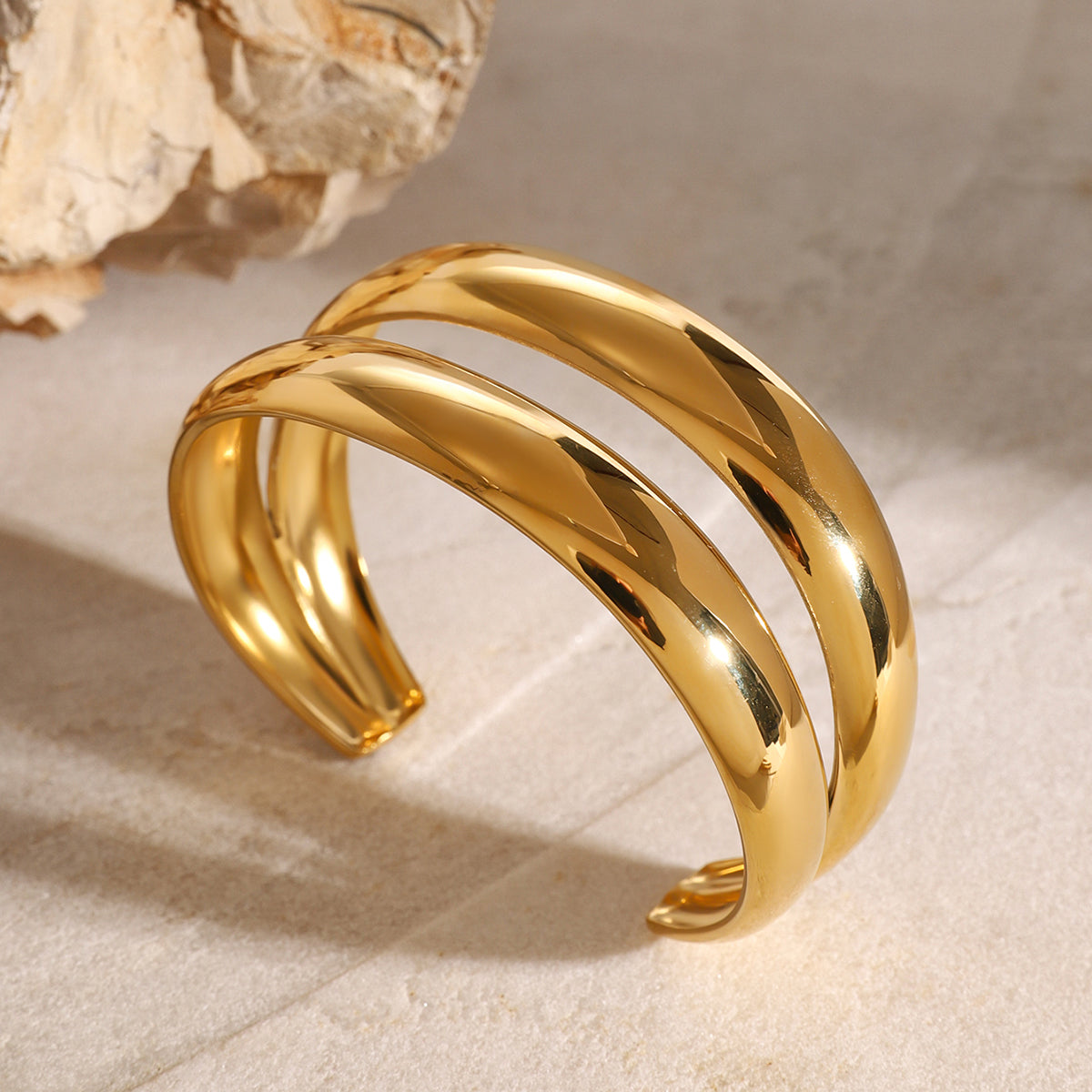 Vera Sculptural Bangle