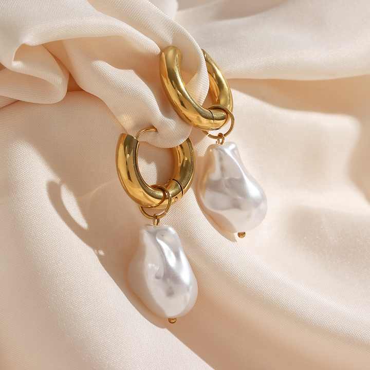 Elise Baroque Pearl Hoops