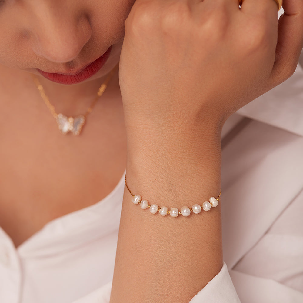 Clara Pearl Essence Bracelet